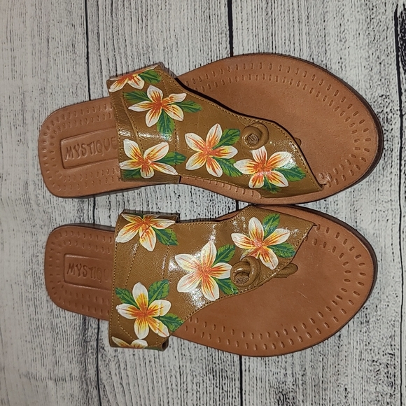 Mystique Leather Thong Sandals - Picture 3 of 5